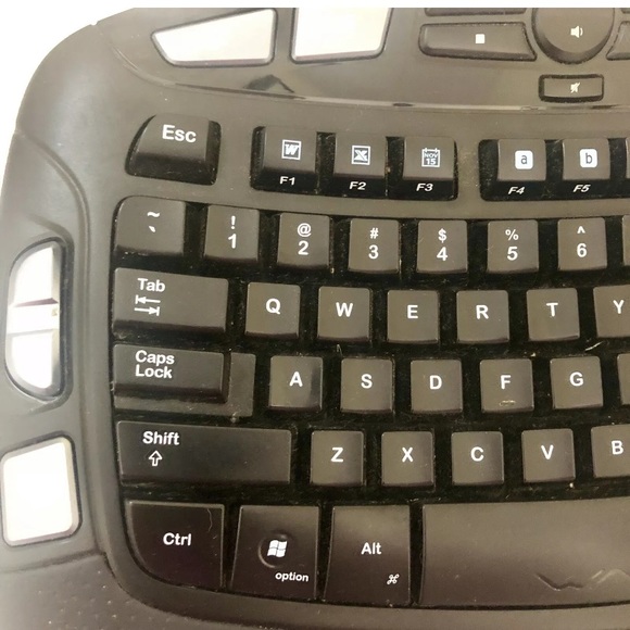 Logitech Wave Wireless Keyboard With Mouse - Picture 4 of 13